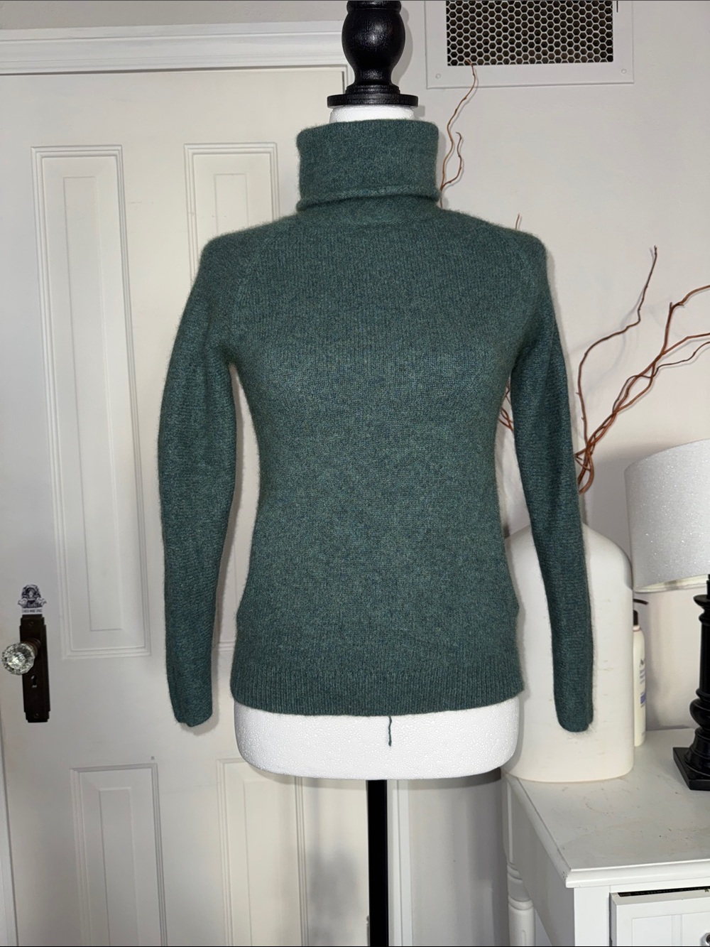 Max Studio Cashmere Heathered Forest Green Turtleneck Sweater